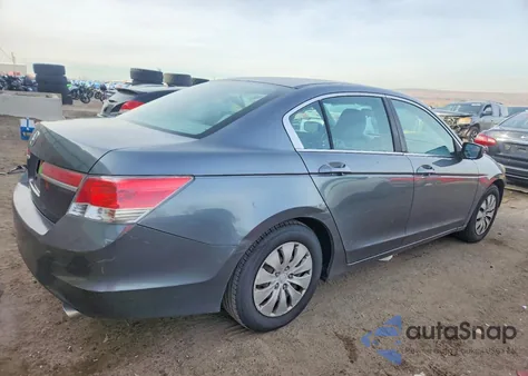 2011 Honda Accord Lx z USA, uszkodzony, nr VIN 1HGCP2F3XBA113765